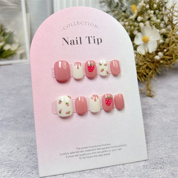 Qfdian 10pcs Handmade Press on Nails Round Head Fake Nails Cute Strawberry False Nails Kawaii Short Full Cover Finger Tips Manicure Art